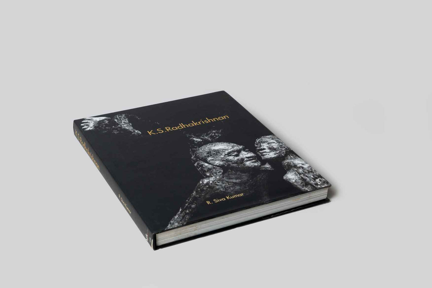 K.S. RADHAKRISHNAN : BOOK ON SCULPTOR